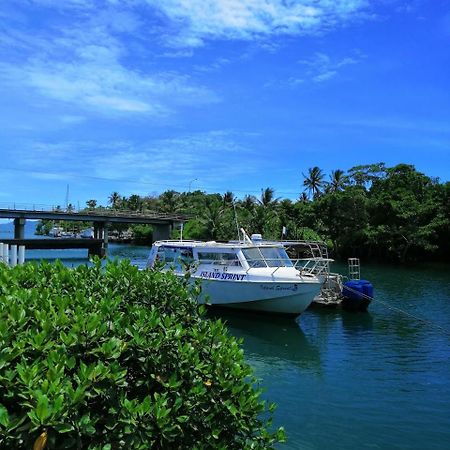Club Oceanus Resort Pacific Harbour Exterior photo